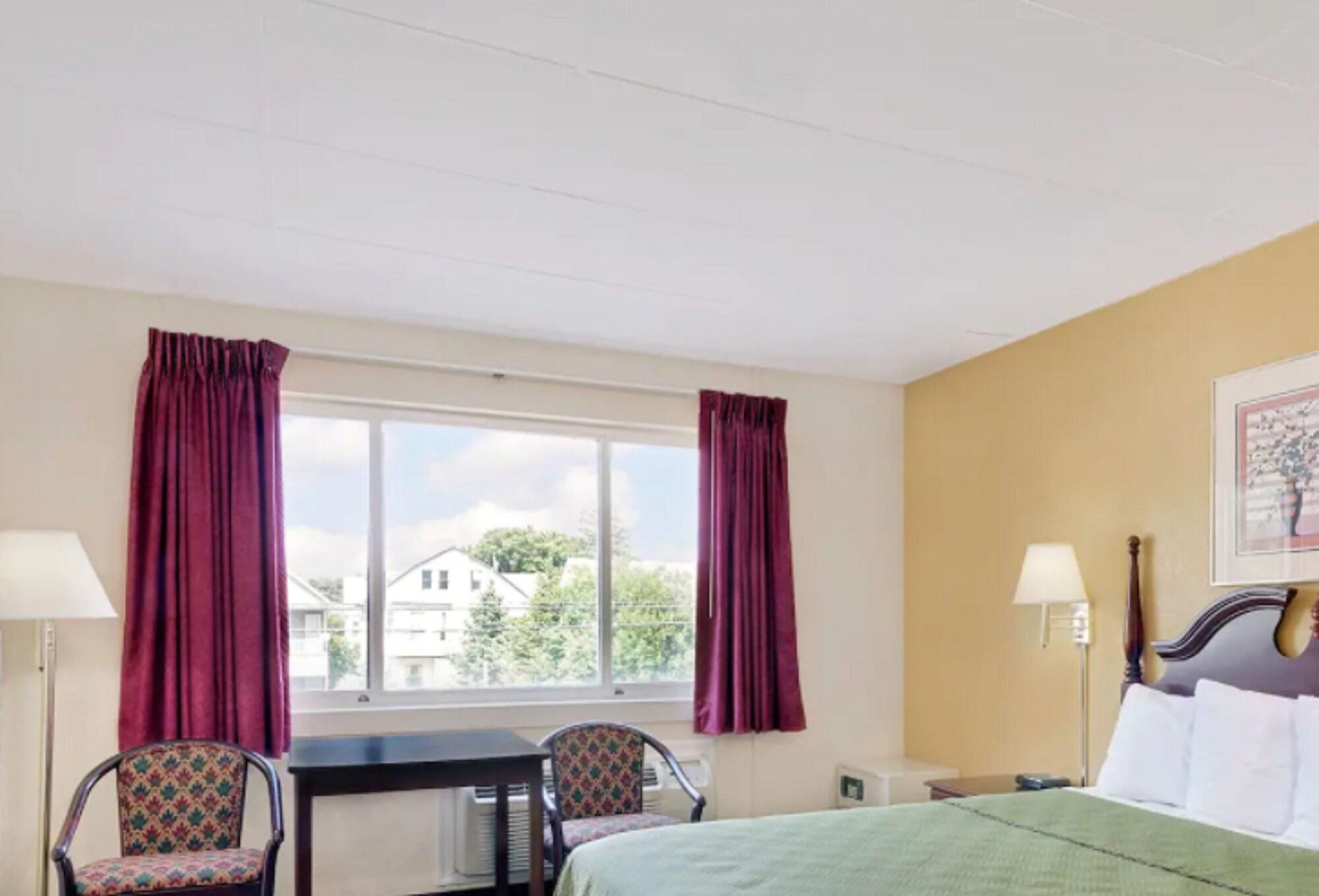 Travelodge By Wyndham צ'יימברסבורג מראה חיצוני תמונה